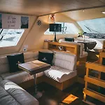 Discoverboat - Pita - Exclusive Boat&breakfast