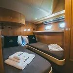 Úszó hotel Discoverboat - Pita - Exclusive Boat&breakfast Bari